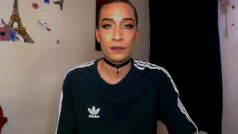 Snapshot of novanyx11 chatting on 09/26/25, 09:30 Nova...  online show from 09/26/25, 09:30