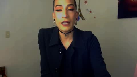 Snapshot of novanyx11 chatting on 09/30/25, 10:04 Nova...  online show from 09/30/25, 10:04