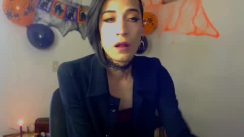 Snapshot of novanyx11 chatting on 10/09/25, 08:40 Nova...  online show from 10/09/25, 08:40