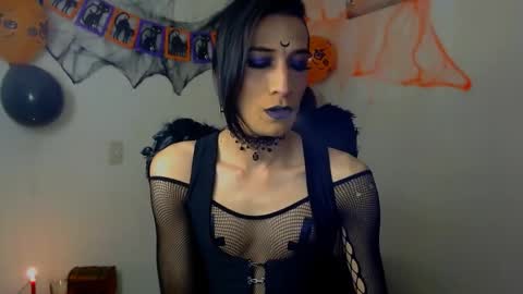 Snapshot of novanyx11 chatting on 10/10/25, 10:53 Nova...  online show from 10/10/25, 10:53
