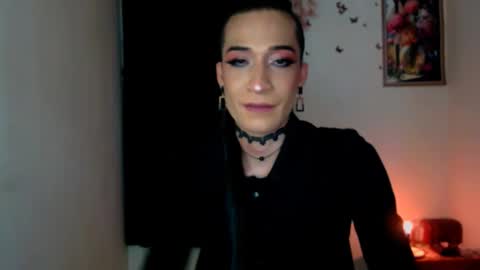 Snapshot of novanyx11 chatting on 11/07/25, 10:10 Nova... online show from 11/07/25, 10:10