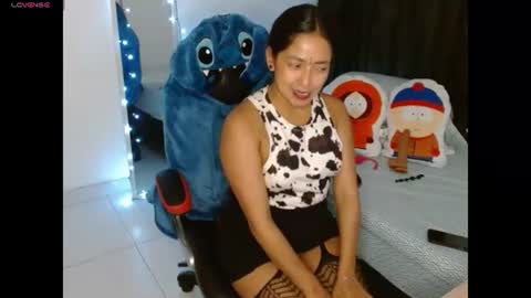 Snapshot of novaperotti chatting on 06/17/26, 01:19 novaperotti online show from 06/17/26, 01:19