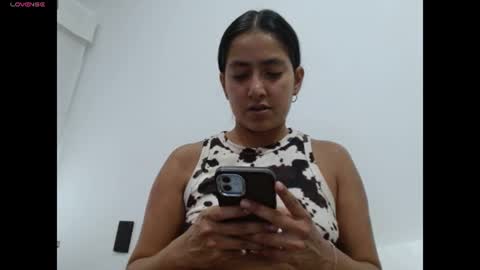 Snapshot of novaperotti chatting on 06/25/26, 10:58 novaperotti online show from 06/25/26, 10:58