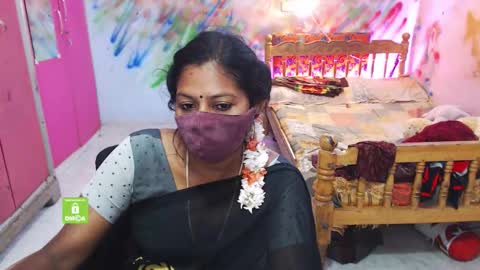 Snapshot of novapol chatting on 11/25/25, 01:22 Novapol online show from 11/25/25, 01:22