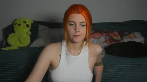 Snapshot of novarem chatting on 09/19/25, 07:25 Nova online show from 09/19/25, 07:25