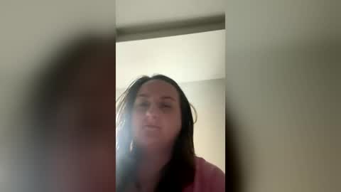 Snapshot of novarose233609 chatting on 06/17/26, 06:49 novarose233609 online show from 06/17/26, 06:49