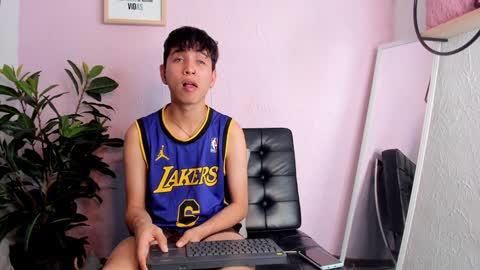 NovayBrian online show from 01/03/25, 11:44