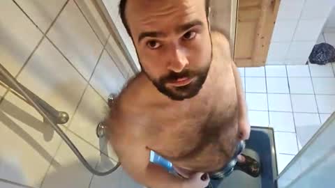 Snapshot of nudechiller chatting on 02/10/26, 09:57 Vinz... online show from 02/10/26, 09:57