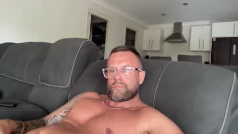 nudemoto online show from 10/30/25, 11:49