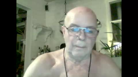 Snapshot of nudistjavist chatting on 12/08/24, 06:06 Haky online show from 12/08/24, 06:06