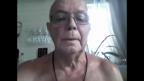 Snapshot of nudistjavist chatting on 03/06/25, 11:58 Haky online show from 03/06/25, 11:58