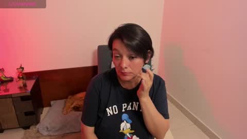 nuit_rose online show from 12/12/24, 08:25
