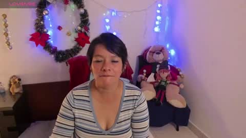 nuit_rose online show from 12/23/24, 02:35