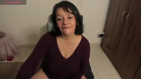 nuit_rose online show from 04/16/26, 01:28