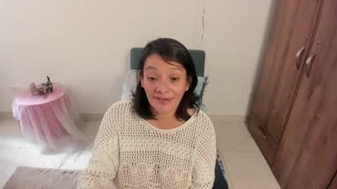 nuit_rose online show from 07/23/26, 02:04
