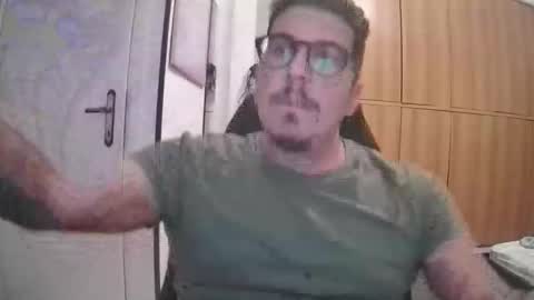 nuotatore90 online show from 09/15/25, 07:58