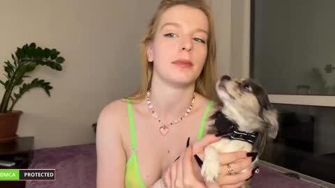 nura_foxx online show from 12/11/24, 10:38