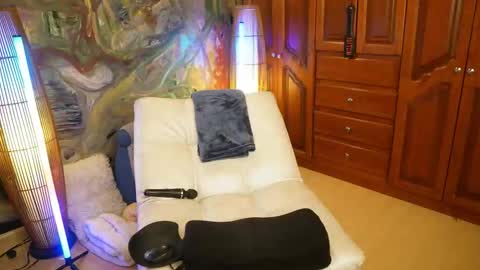 Claudia online show from 02/05/26, 02:05