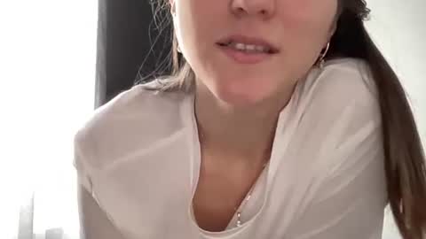 Ema online show from 12/20/25, 07:15