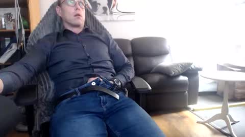 Snapshot of nursefan chatting on 10/17/25, 11:24 nursefan online show from 10/17/25, 11:24