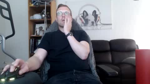 Snapshot of nursefan chatting on 10/29/25, 10:06 nursefan online show from 10/29/25, 10:06