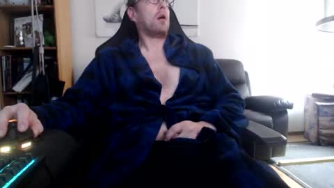 Snapshot of nursefan chatting on 11/02/25, 10:17 nursefan online show from 11/02/25, 10:17