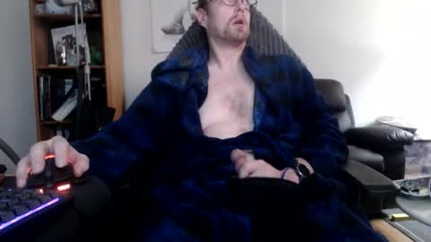 Snapshot of nursefan chatting on 11/15/25, 09:17 nursefan online show from 11/15/25, 09:17