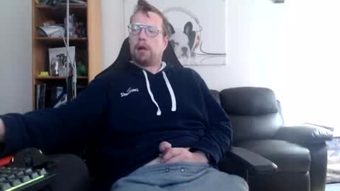 Snapshot of nursefan chatting on 11/23/25, 10:15 nursefan online show from 11/23/25, 10:15