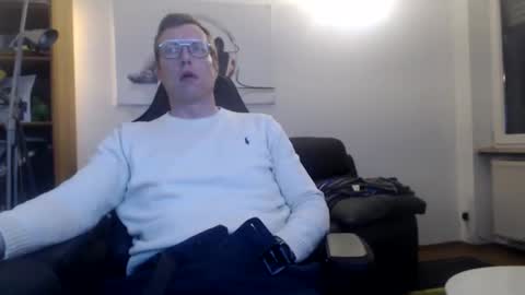 Snapshot of nursefan chatting on 12/15/25, 06:34 nursefan online show from 12/15/25, 06:34