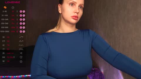 Snapshot of nutcrewlove chatting on 09/29/25, 07:51 WEELCOMEEEEEEEEEE online show from 09/29/25, 07:51