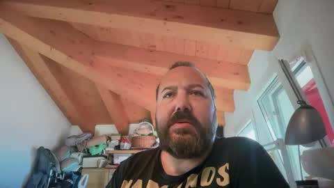 Nutelloso online show from 10/28/25, 07:23