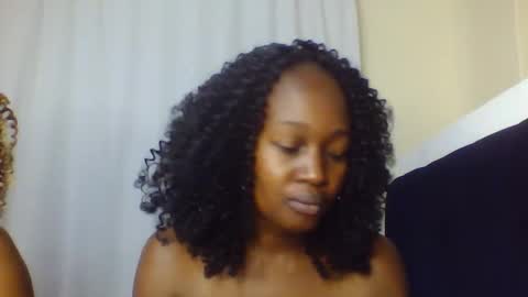 Snapshot of nutgal_ chatting on 02/13/26, 11:39 nutgal online show from 02/13/26, 11:39