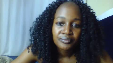 Snapshot of nutgal_ chatting on 03/05/26, 12:01 nutgal online show from 03/05/26, 12:01