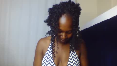 Snapshot of nutgal_ chatting on 03/24/26, 04:12 nutgal online show from 03/24/26, 04:12
