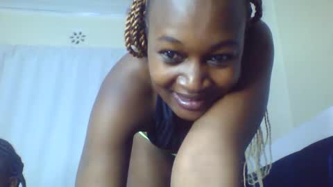 Snapshot of nutgal_ chatting on 04/04/26, 11:40 nutgal online show from 04/04/26, 11:40