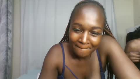 Snapshot of nutgal_ chatting on 05/20/26, 05:08 nutgal online show from 05/20/26, 05:08