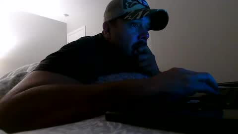 Snapshot of nuttincowboy727272 chatting on 12/15/25, 01:43 nuttincowboy727272 online show from 12/15/25, 01:43