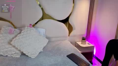 nuvijones online show from 09/10/25, 07:58