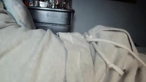 Snapshot of nyakuti chatting on 11/30/25, 11:42 KN online show from 11/30/25, 11:42