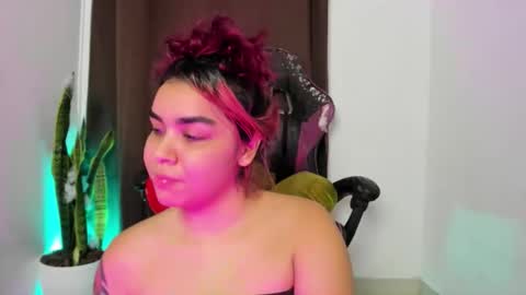 Nia online show from 12/04/25, 11:46