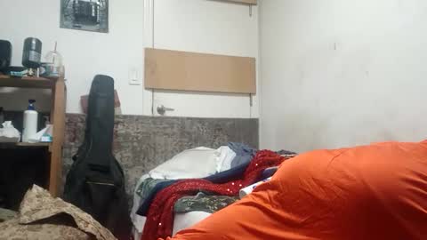 nyanez322 online show from 10/14/25, 09:54