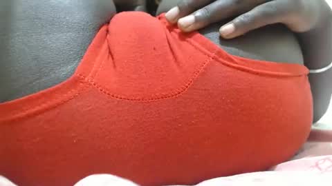 nyashkit online show from 10/28/25, 10:12