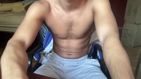 Snapshot of nyc2100 chatting on 12/29/24, 07:43 Your HOTBF online show from 12/29/24, 07:43