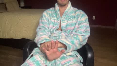 Snapshot of nyc2100 chatting on 01/14/25, 05:30 Your HOTBF online show from 01/14/25, 05:30