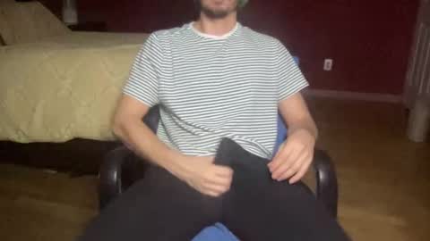 Snapshot of nyc2100 chatting on 02/10/25, 03:57 Your HOTBF online show from 02/10/25, 03:57