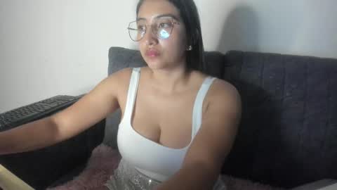 Vanessa online show from 11/05/25, 10:54