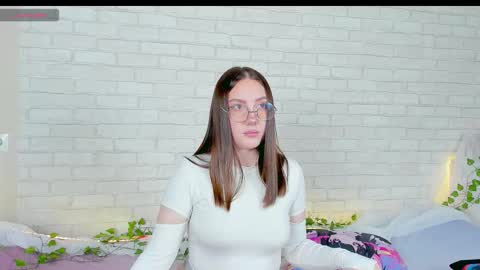 Kat online show from 11/22/25, 07:24