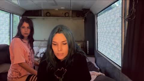 Snapshot of nympharabelle chatting on 10/23/25, 06:56 Creamy Grapefruit online show from 10/23/25, 06:56