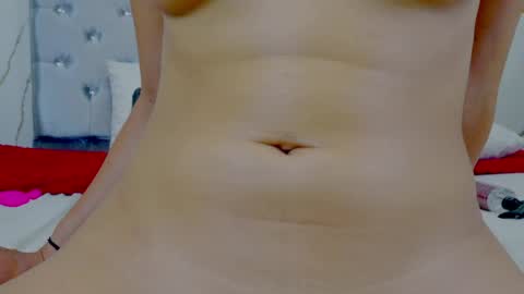 xionela gates online show from 06/08/26, 01:28
