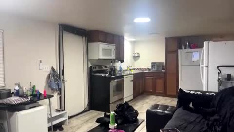 Snapshot of nymphomaticbaby chatting on 11/12/25, 03:18 nymphomaticbaby online show from 11/12/25, 03:18